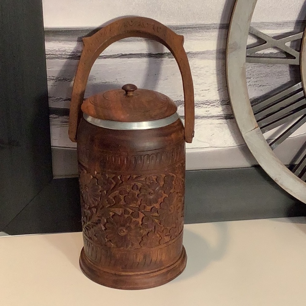 Vintage Hand Carved Wood Floral Pattern Ice Bucket With Lid Handle